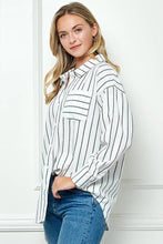 Load image into Gallery viewer, Oversize Strip Linen shirt