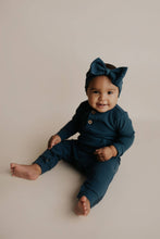 Load image into Gallery viewer, Ribbed Knot Headband