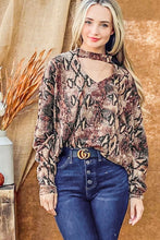 Load image into Gallery viewer, Choker Neck Dolman Sleeve Snake Print Top