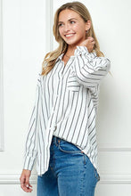 Load image into Gallery viewer, Oversize Strip Linen shirt
