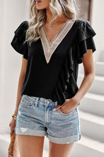 Load image into Gallery viewer, Contrast Ruffle Trim Flutter Sleeve Blouse