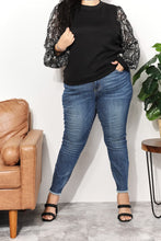 Load image into Gallery viewer, Foil Printed Sleeve Top