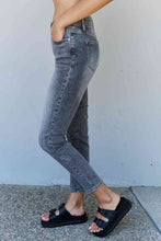 Load image into Gallery viewer, Judy Blue High Waisted Stone Wash Slim Fit Jeans