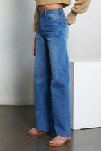Load image into Gallery viewer, HIGH WAISTED WIDE LEG JEANS
