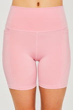 Load image into Gallery viewer, Activewear Leggings Shorts Seam Detail
