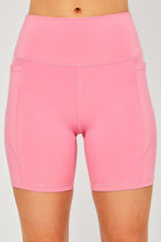 Load image into Gallery viewer, Activewear Leggings Shorts Seam Detail
