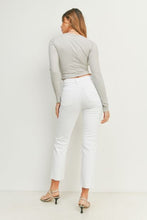 Load image into Gallery viewer, CUT OFF STRAIGHT LEG JEANS
