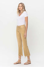 Load image into Gallery viewer, Vintage High Rise Raw Flare Hem Detail Jeans

