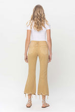 Load image into Gallery viewer, Vintage High Rise Raw Flare Hem Detail Jeans
