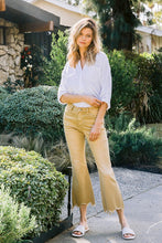 Load image into Gallery viewer, Vintage High Rise Raw Flare Hem Detail Jeans
