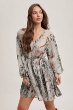 Load image into Gallery viewer, FLORAL PRINT  MINI DRESS
