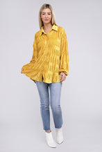 Load image into Gallery viewer, Tiered Shirring Velvet Shirt
