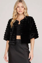 Load image into Gallery viewer, Women's cropped faux fur jacket with half sleeves
