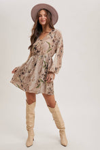 Load image into Gallery viewer, FLORAL PRINT  MINI DRESS
