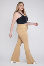 Load image into Gallery viewer, Plus Size High Rise Flare Jeans
