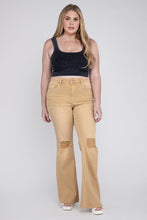 Load image into Gallery viewer, Plus Size High Rise Flare Jeans
