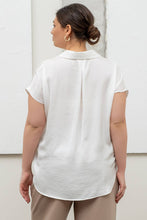 Load image into Gallery viewer, PLUS TEXTURED DROP SHOULDER COLLARED BUTTON DOWN SHIRT
