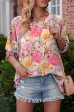 Load image into Gallery viewer, Floral 3/4 sleeve top
