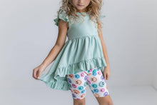 Load image into Gallery viewer, Smiley Face Hi Lo Spring Summer Short Set
