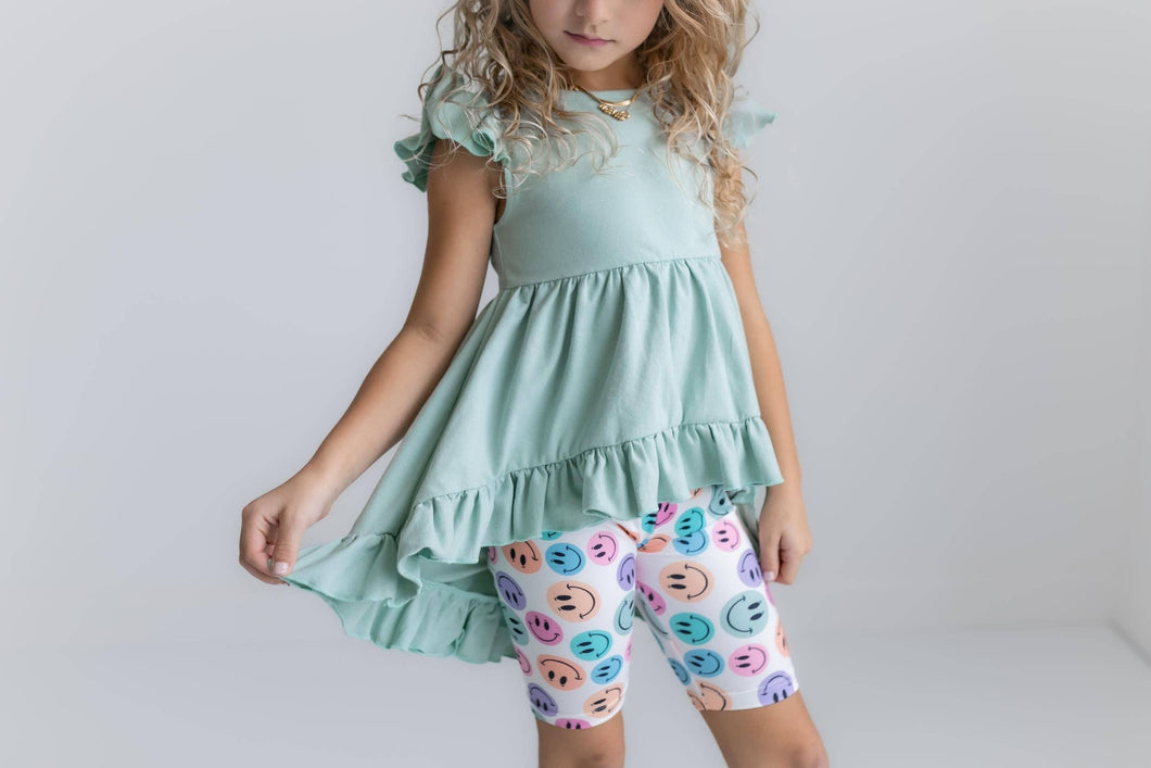 Smiley Face Hi Lo Spring Summer Short Set