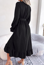 Load image into Gallery viewer, Contrast Belted Flounce Sleeve Dress

