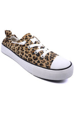 Load image into Gallery viewer, Fashion Low Rise Sneakers
