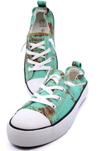 Load image into Gallery viewer, Fashion Low Rise Sneakers
