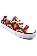 Load image into Gallery viewer, Fashion Low Rise Sneakers
