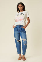 Load image into Gallery viewer, Distressed Slouchy Jeans
