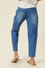 Load image into Gallery viewer, Distressed Slouchy Jeans

