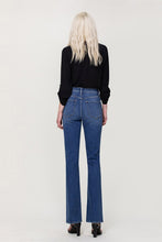 Load image into Gallery viewer, High Rise Strech Slim Bootcut Jeans
