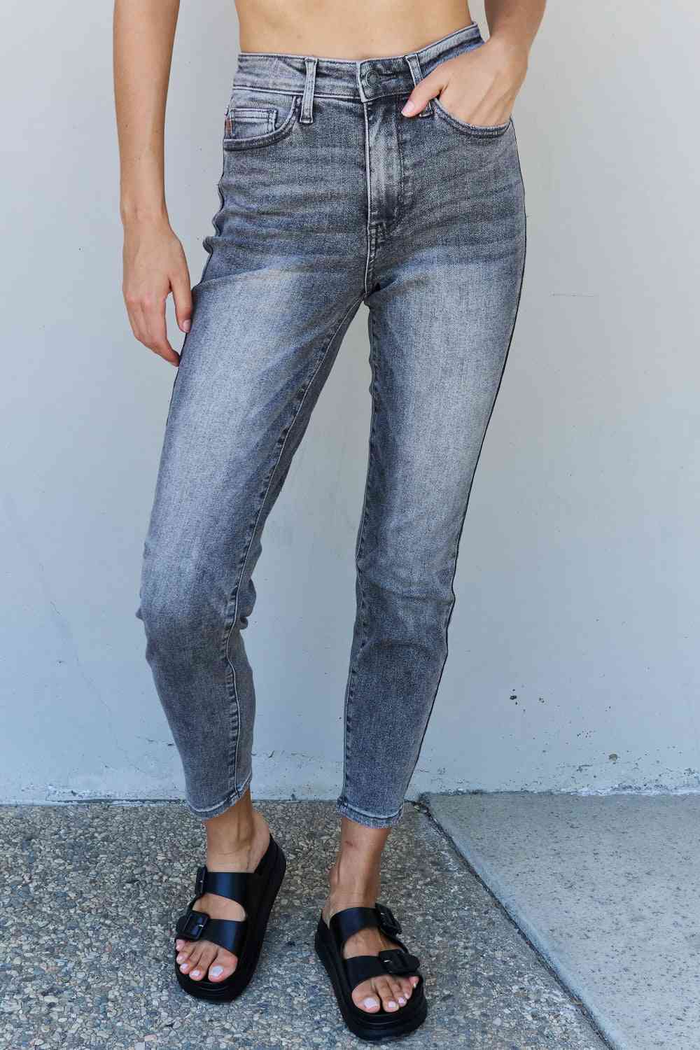 Judy Blue High Waisted Stone Wash Slim Fit Jeans