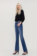 Load image into Gallery viewer, High Rise Strech Slim Bootcut Jeans
