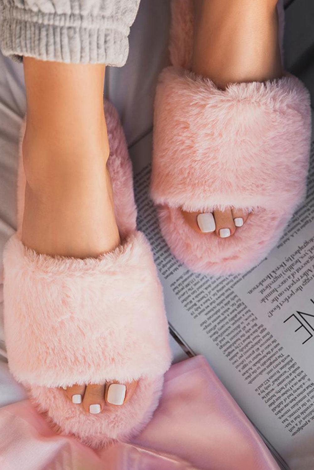 Pink fuzzy slippers - Believe Inspire Beauty 