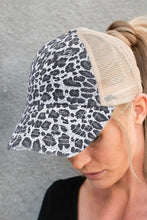 Load image into Gallery viewer, Black Leopard Printed Cap - Believe Inspire Beauty 
